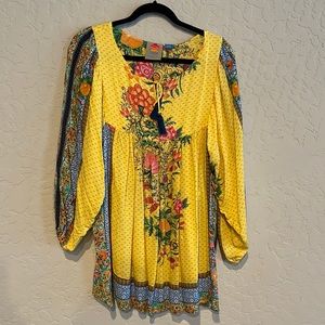 Gorgeous Farm Rio tunic top. Size small petite